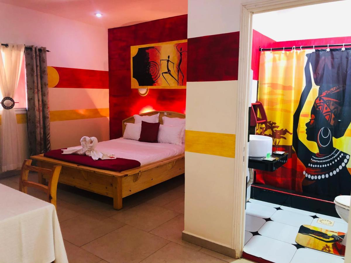 Petite Flower Guest House Talata-maty Екстер'єр фото