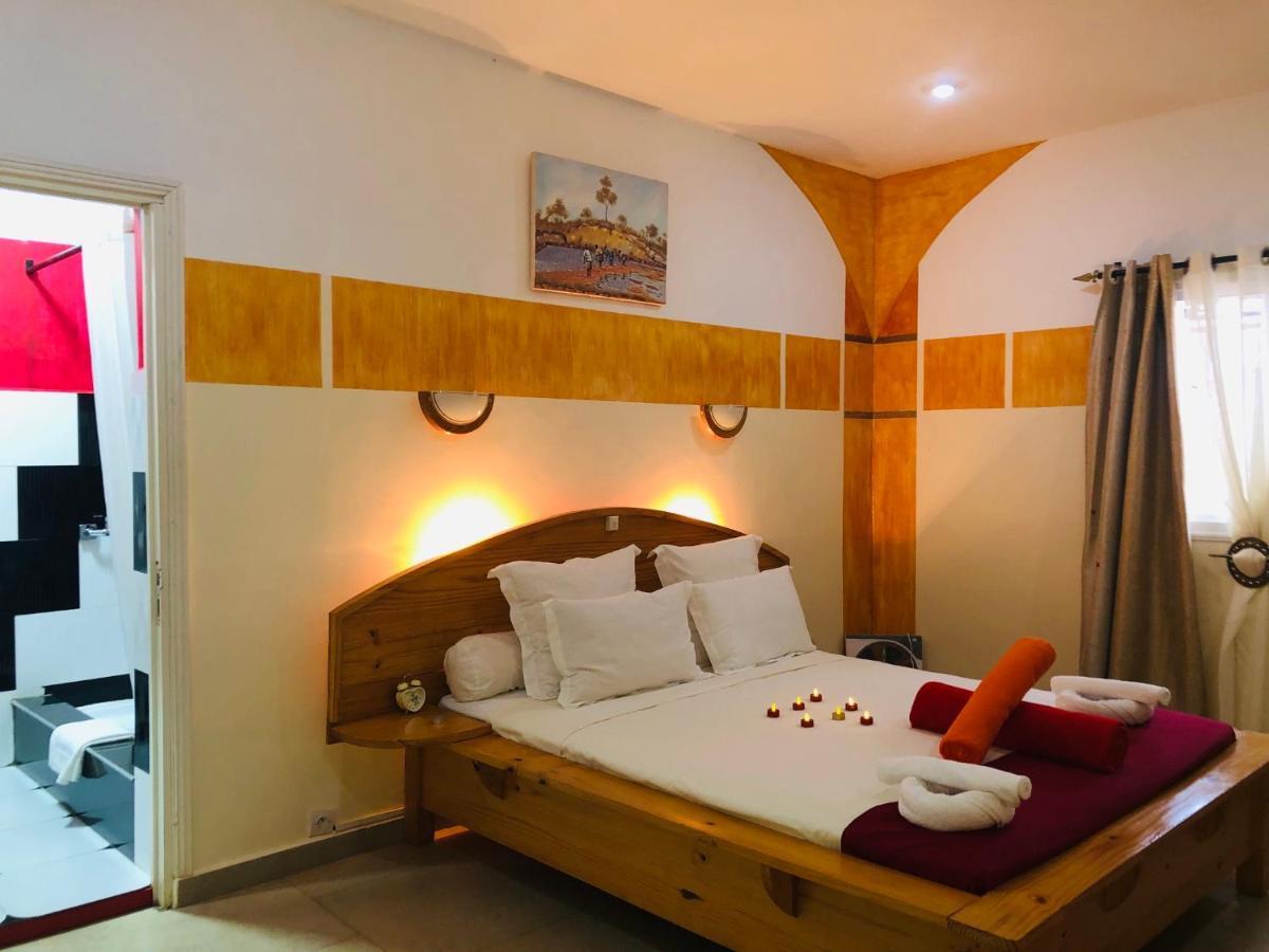 Petite Flower Guest House Talata-maty Екстер'єр фото